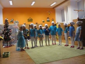 Vánoce ve školce 2017 188