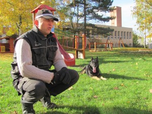 Policie a cvičený pes EDA 006